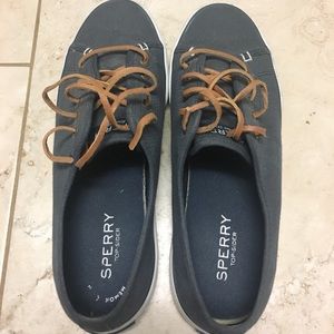Sperry Navy Blue Canvas Sneakers size 7.5